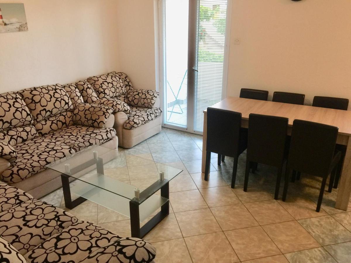 Apartmani Nerko Pag Town Exteriör bild