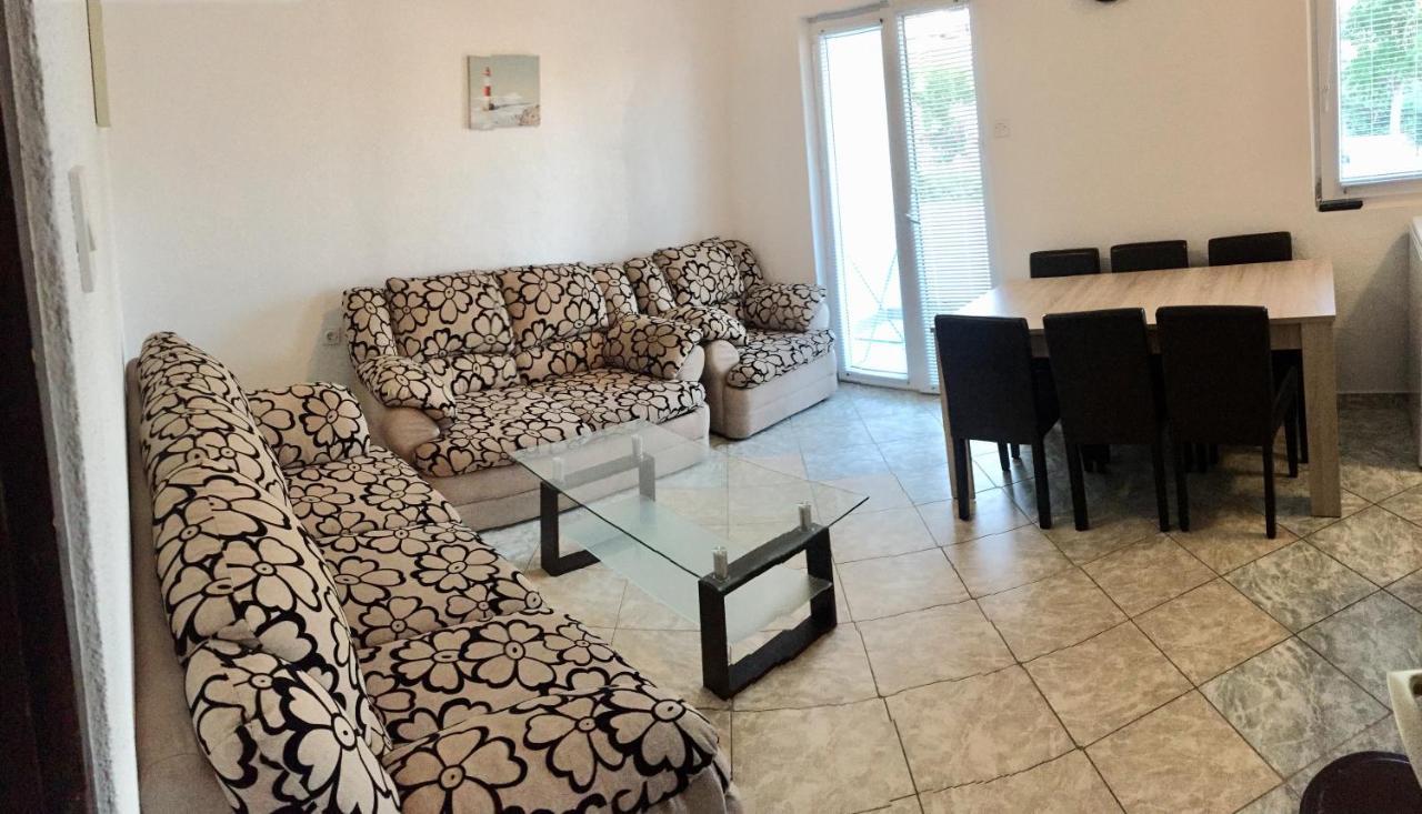 Apartmani Nerko Pag Town Exteriör bild