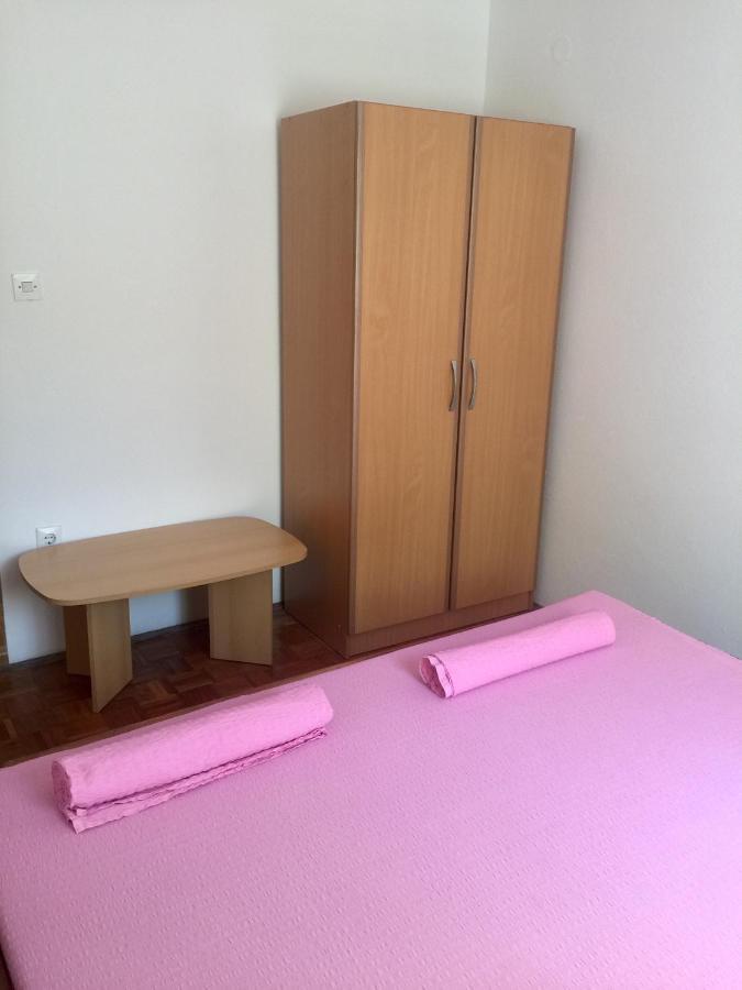 Apartmani Nerko Pag Town Exteriör bild